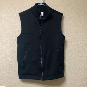 Men’s zip up vest! Size medium